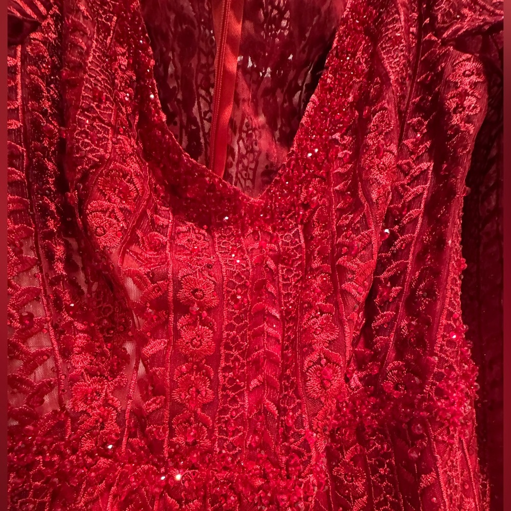 NWT Mac Duggal Sz 20 Red Lace Long Sleeve V-Neck Evening Gown 20271 - Picture 5 of 11